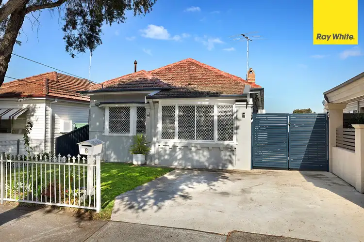 6 Parkland Avenue, Punchbowl NSW 2196