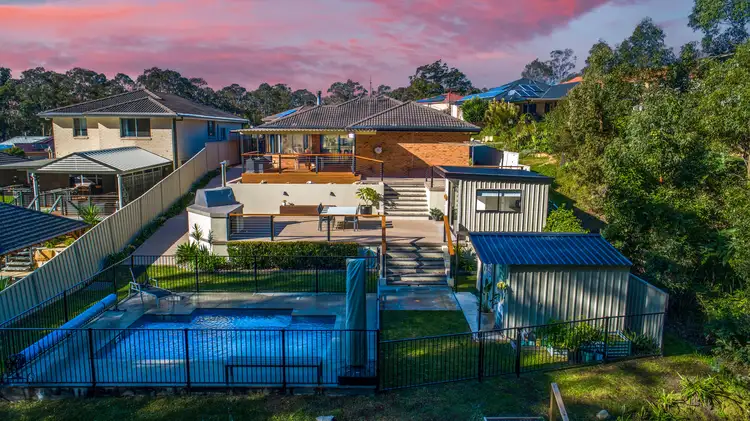 21 Prestwick Street, Fletcher NSW 2287