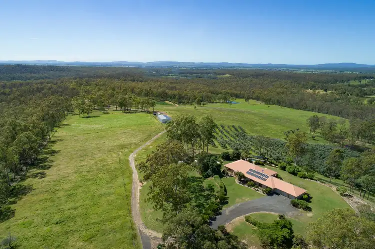 1 Pine Road, Adare QLD 4343