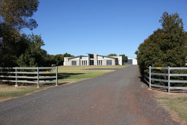 46-48 Herbert Street, St George QLD 4487