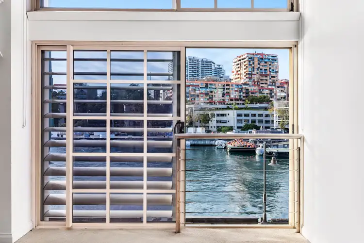 Third view of Homely studio listing, 351/6 Cowper Wharf Road, Woolloomooloo NSW 2011