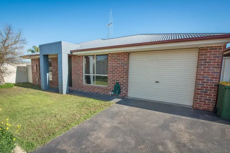 Main view of Homely unit listing, 2/26 Dunstone Street, Swan Hill VIC 3585