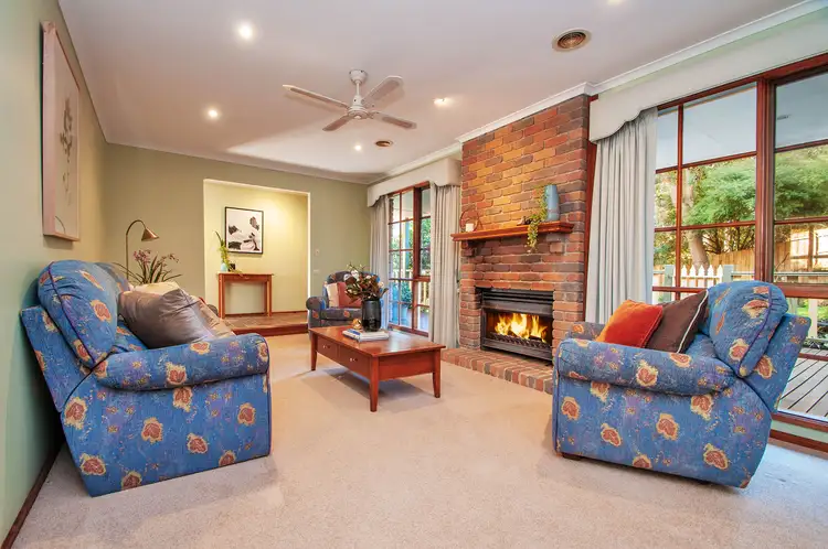 Second view of Homely house listing, 16 Nalinga Court, Warranwood VIC 3134