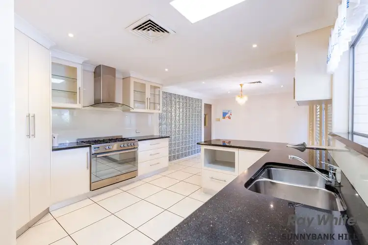 500 Mains Road, Macgregor QLD 4109