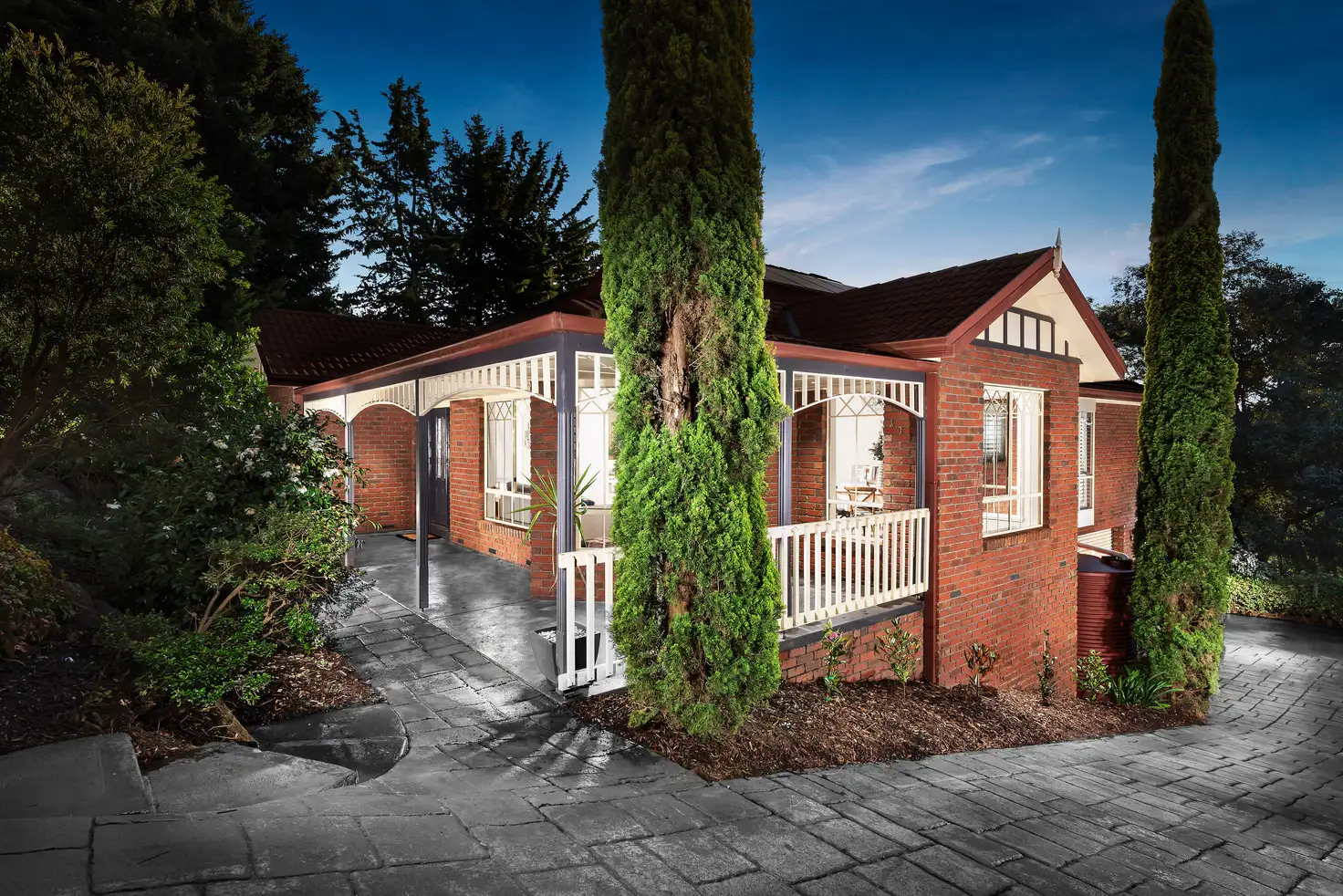 Main view of Homely house listing, 8 Avonsleigh Close, Warranwood VIC 3134