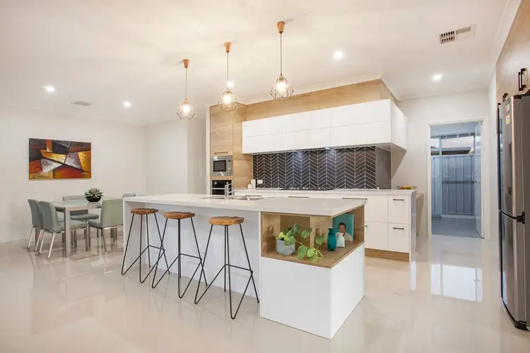 Fourth view of Homely house listing, 2/16 Bruce Road, Morley WA 6062