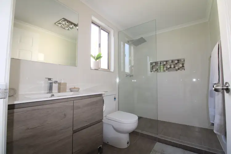 Sixth view of Homely house listing, 8 Egan, Emerald QLD 4720
