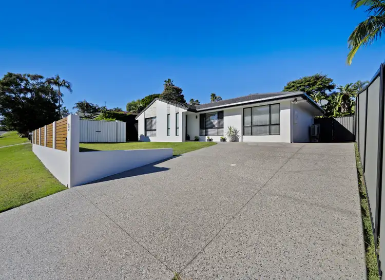 9 Richard Crescent, Highland Park QLD 4211