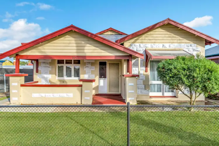 225 Sir Donald Bradman Drive, Cowandilla SA 5033