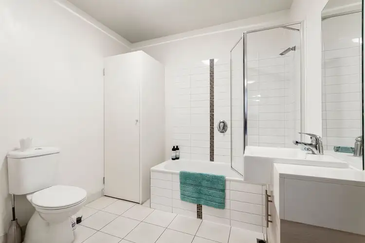 Fifth view of Homely apartment listing, 11/225 Koornang Road, Carnegie VIC 3163