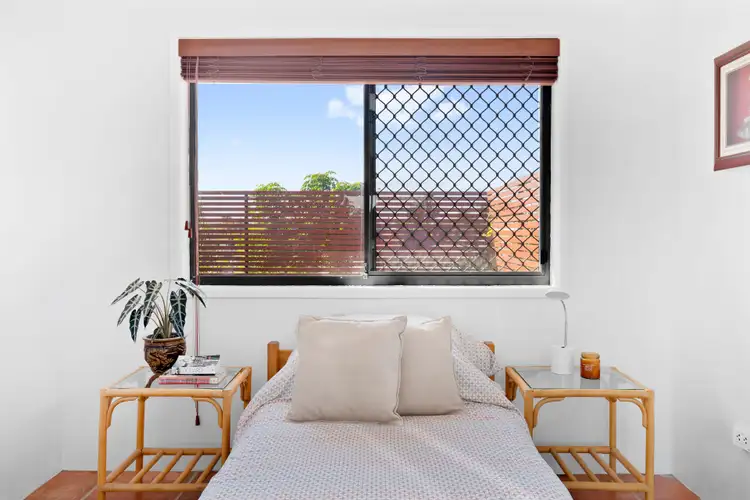 Sixth view of Homely unit listing, 6/4 Christina Court, Mermaid Waters QLD 4218