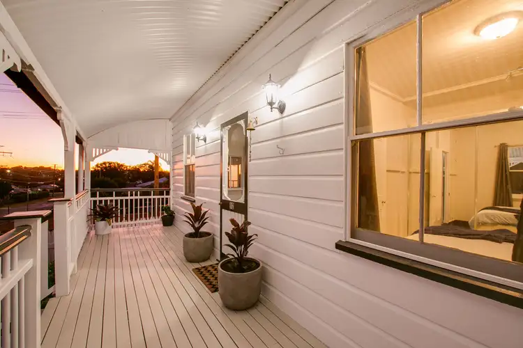 12 Morris Street, Silkstone QLD 4304