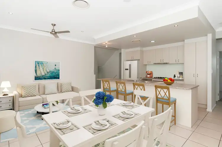6 Carnarvon Crescent, Waterford QLD 4133