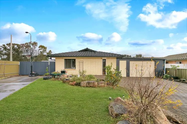 1 McDonnell Terrace, Evanston Gardens SA 5116