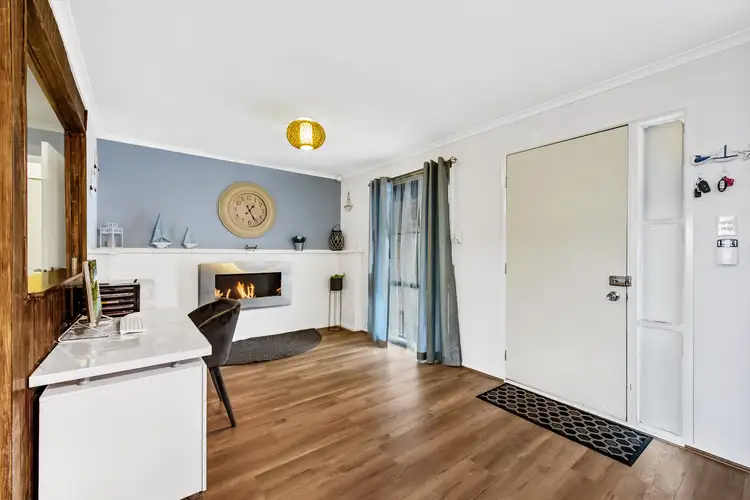 Seventh view of Homely house listing, 7 Sandstone Court, Delahey VIC 3037