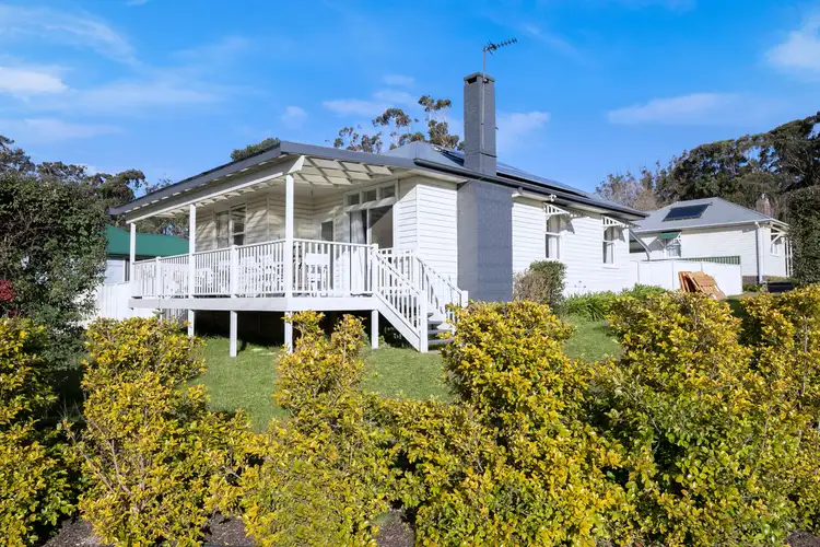18 Oxley Drive, Mittagong NSW 2575