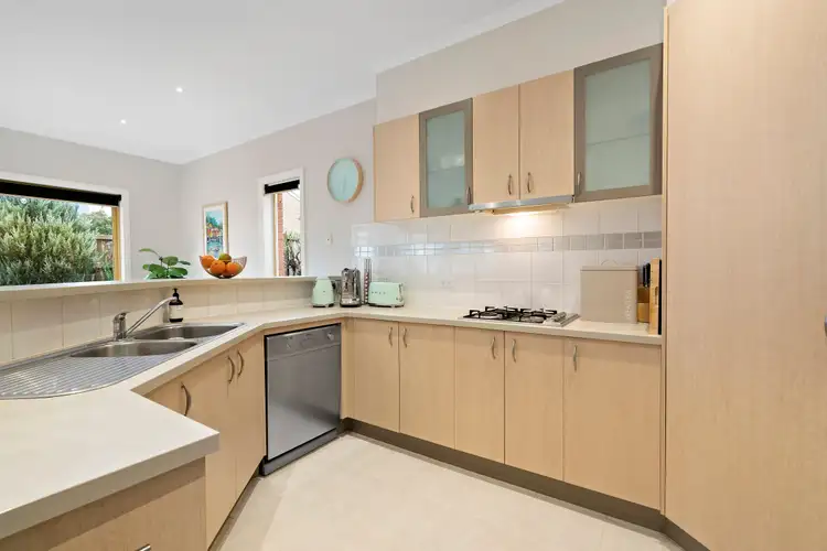 Sixth view of Homely house listing, 5/26 Pepperbush Crescent, Langwarrin VIC 3910
