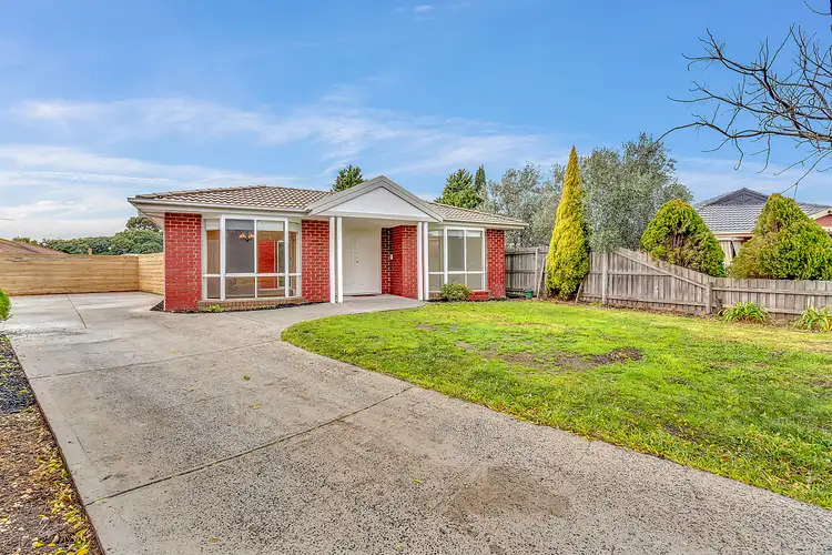 Third view of Homely house listing, 8 Medstead Court, Craigieburn VIC 3064