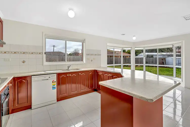 Seventh view of Homely house listing, 8 Medstead Court, Craigieburn VIC 3064
