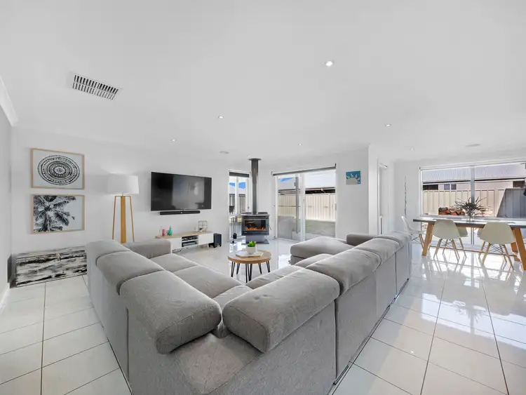 Second view of Homely house listing, 2 Rayner Court, Yarrawonga VIC 3730