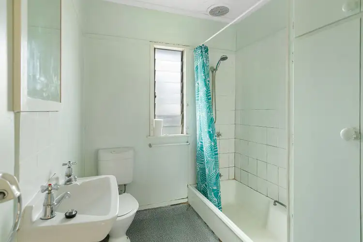 Fifth view of Homely house listing, 1 Diamond Street, Holland Park QLD 4121