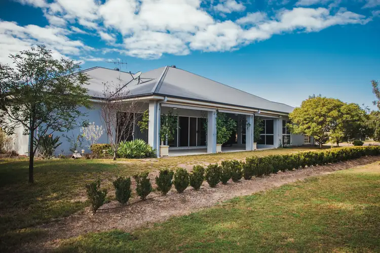 1 Saint Andrews Chase, Dalby QLD 4405
