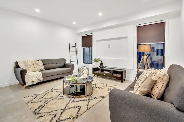 Fifth view of Homely house listing, 1 Divan Place, Craigieburn VIC 3064