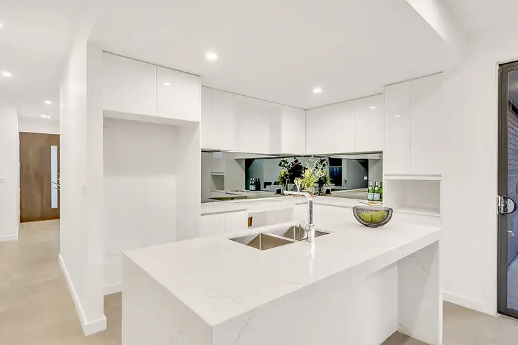 Seventh view of Homely house listing, 1 Divan Place, Craigieburn VIC 3064