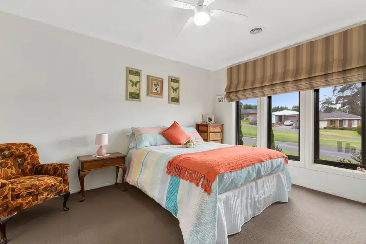 Fifth view of Homely house listing, 3 Rowan Walk, Drouin VIC 3818