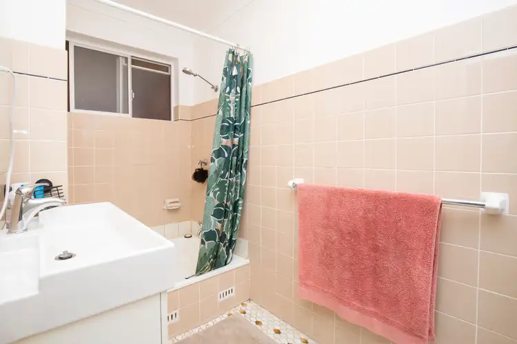 Sixth view of Homely unit listing, 4/6 Scenic Drive, Merewether NSW 2291