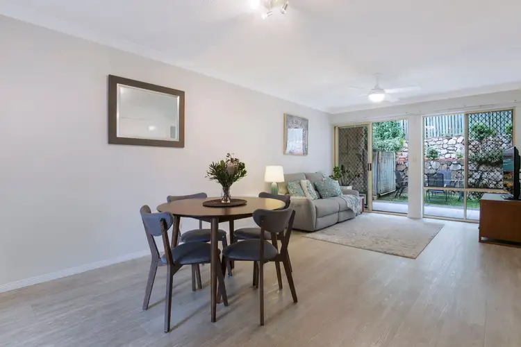 Fifth view of Homely unit listing, 4/27 Wooloowin Avenue, Wooloowin QLD 4030