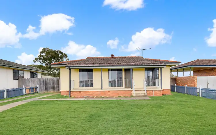 6 Waterhouse Place, Airds NSW 2560
