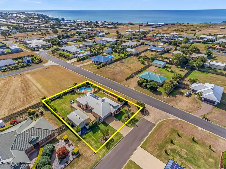 7 Tide Court, Burnett Heads QLD 4670