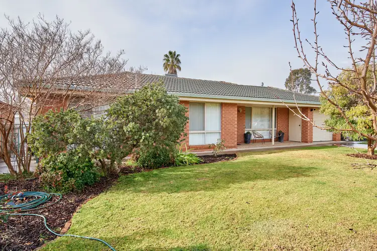 9 Elanora Place, Glenfield Park NSW 2650