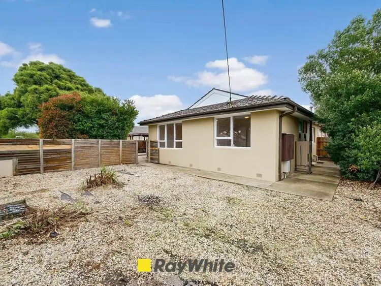 1/19 Oakes Avenue, Clayton South VIC 3169