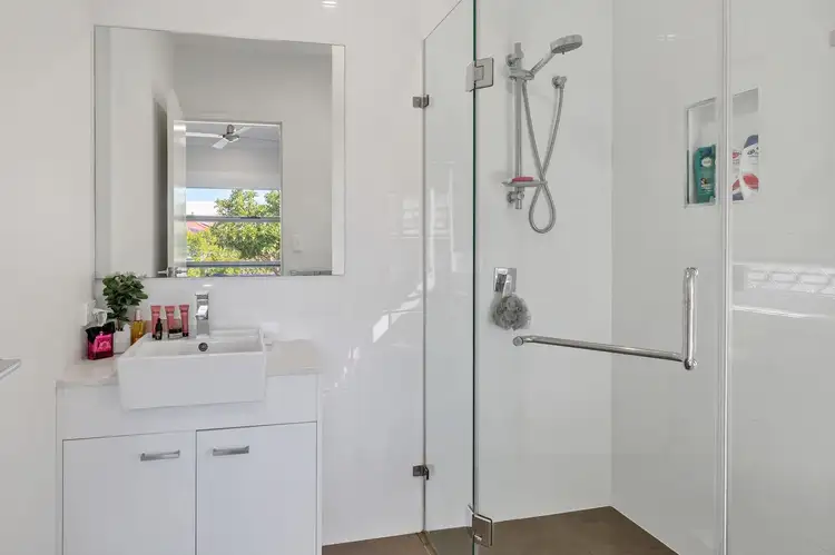 Fourth view of Homely semi-detached listing, 2/19 Joshua Place, Oxenford QLD 4210