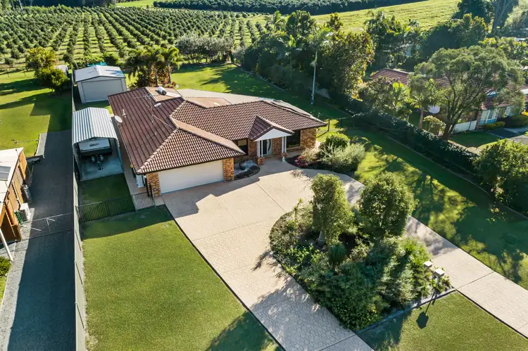 84 Outlook Drive, Glass House Mountains QLD 4518