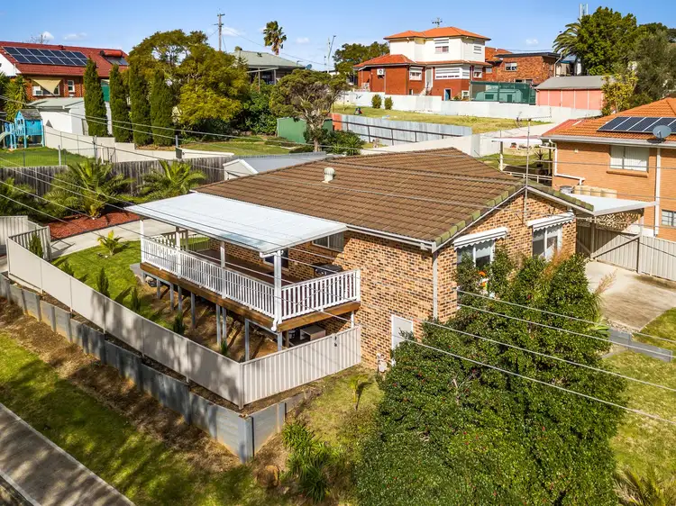 1 Larama Avenue