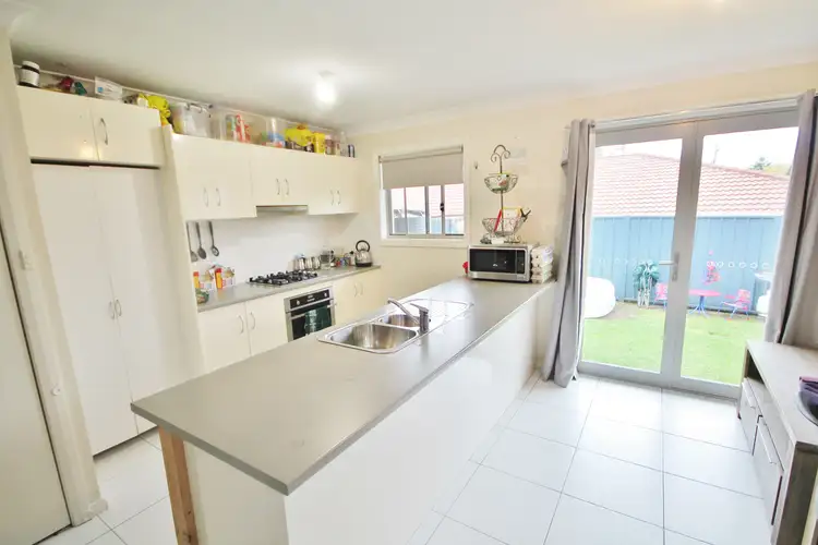 4D Yass Street, Young NSW 2594