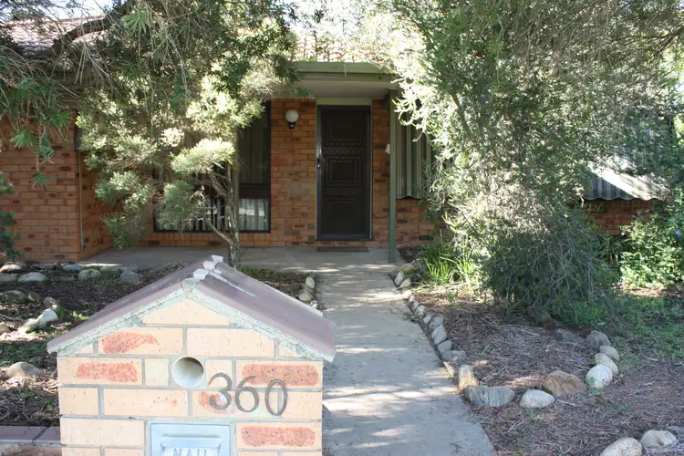 360 Honour Avenue, Corowa NSW 2646