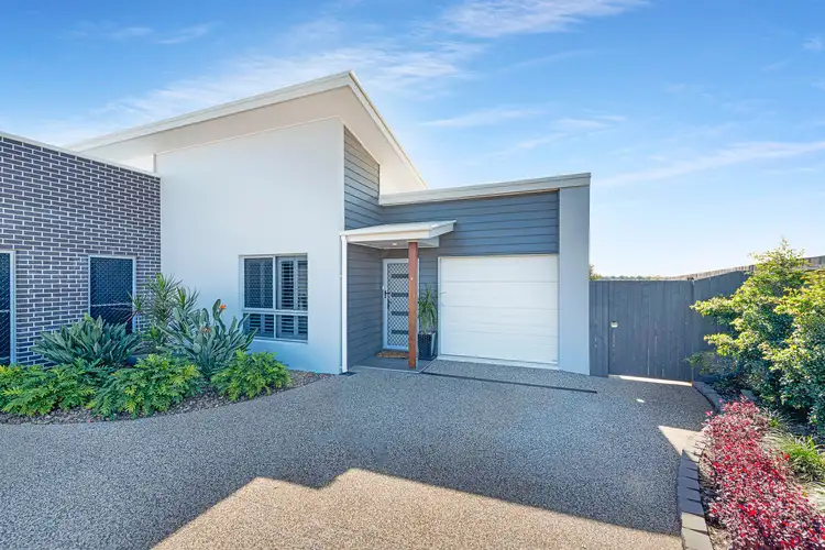 2/7 Remy Court, Avoca QLD 4670