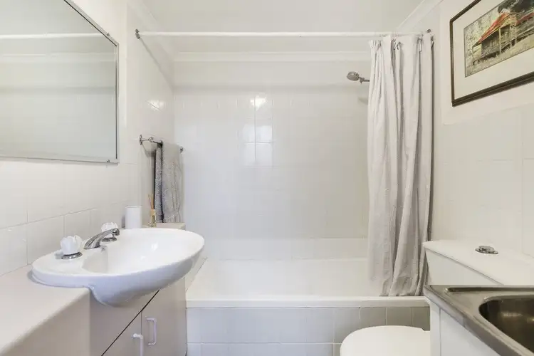 Sixth view of Homely apartment listing, 14/60 Roslyn Gardens, Elizabeth Bay NSW 2011