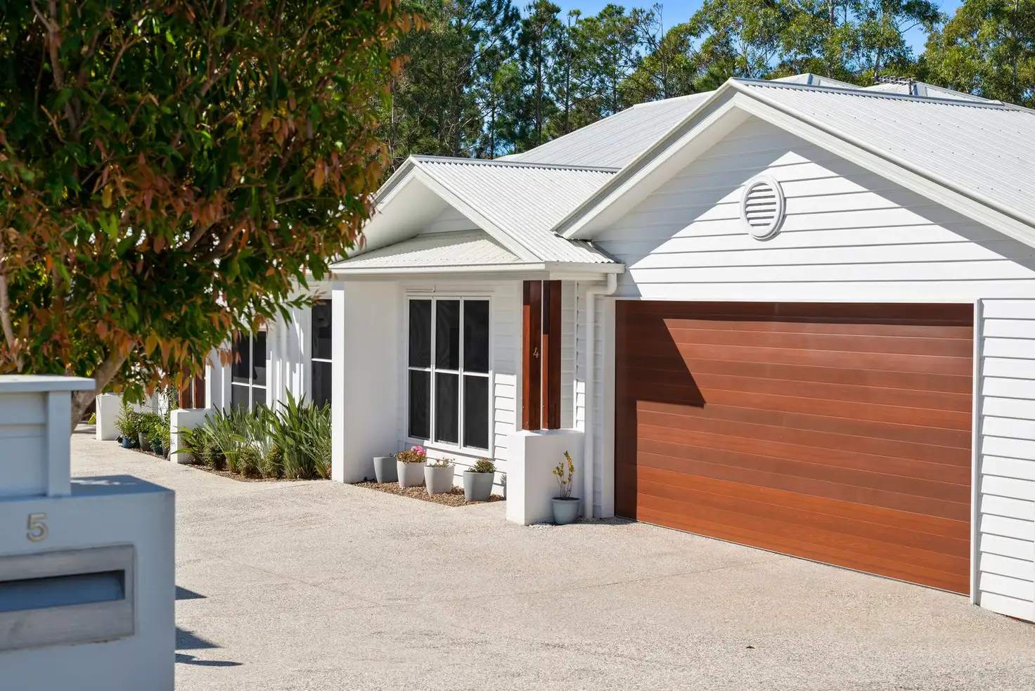 Main view of Homely townhouse listing, 4/10 Sapphire Place, Elanora QLD 4221