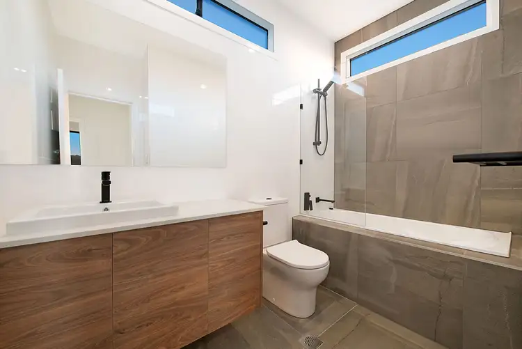 Seventh view of Homely townhouse listing, 2/27 Clausen Street, Mount Gravatt East QLD 4122