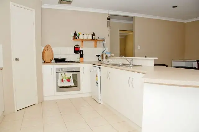 Seventh view of Homely house listing, 18 Neptune Corner, Glenfield WA 6532