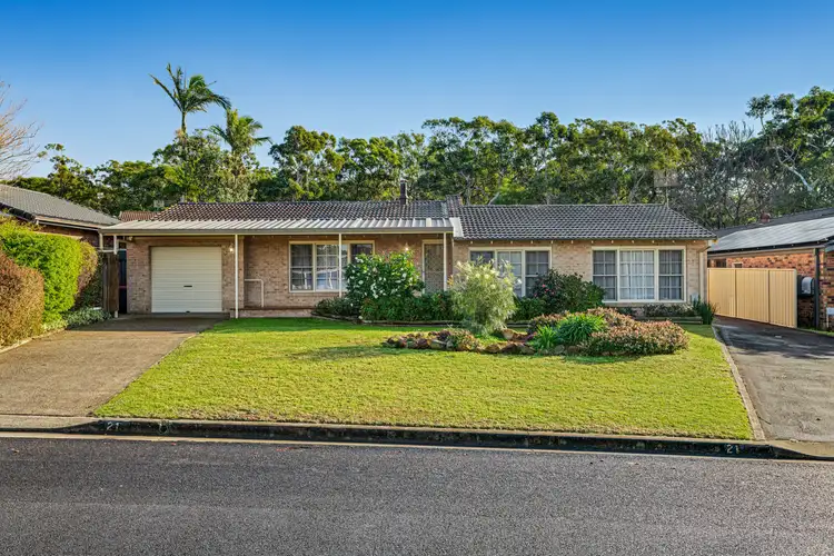 21 & 21A Halcot Avenue, North Nowra NSW 2541