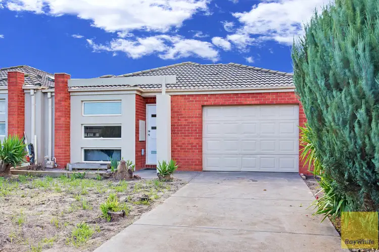 Main view of Homely house listing, 2/10 Craig Close, Truganina VIC 3029