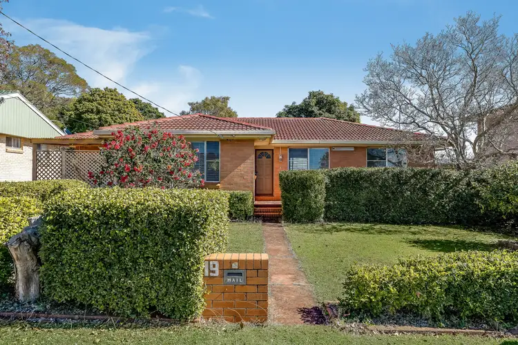 19 Jean Street, Harristown QLD 4350