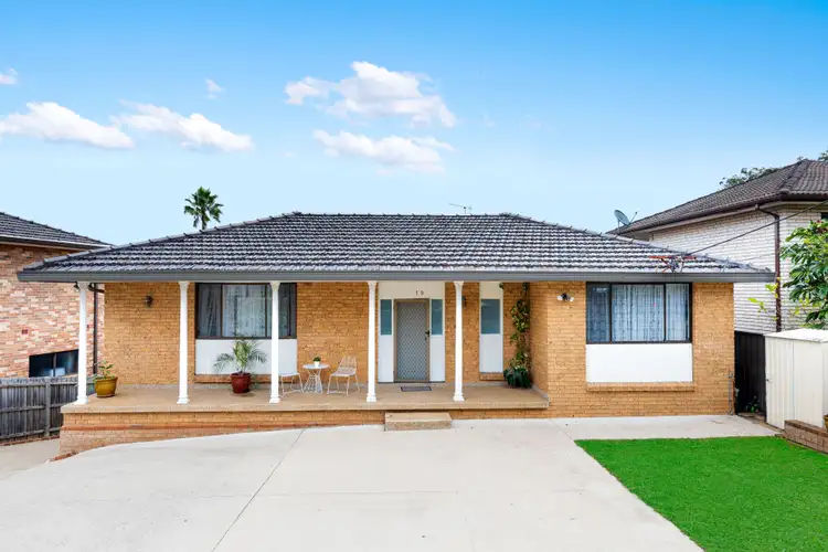 19 Tamboura Avenue, Baulkham Hills NSW 2153