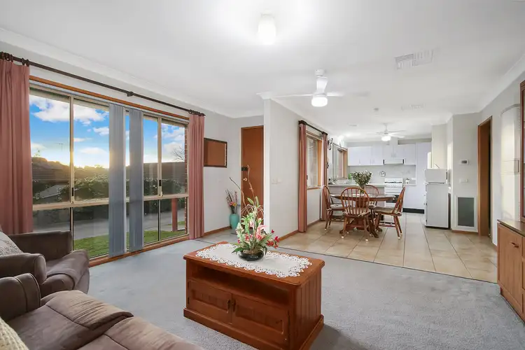 Second view of Homely unit listing, 1/6 Rosanna Court, West Wodonga VIC 3690